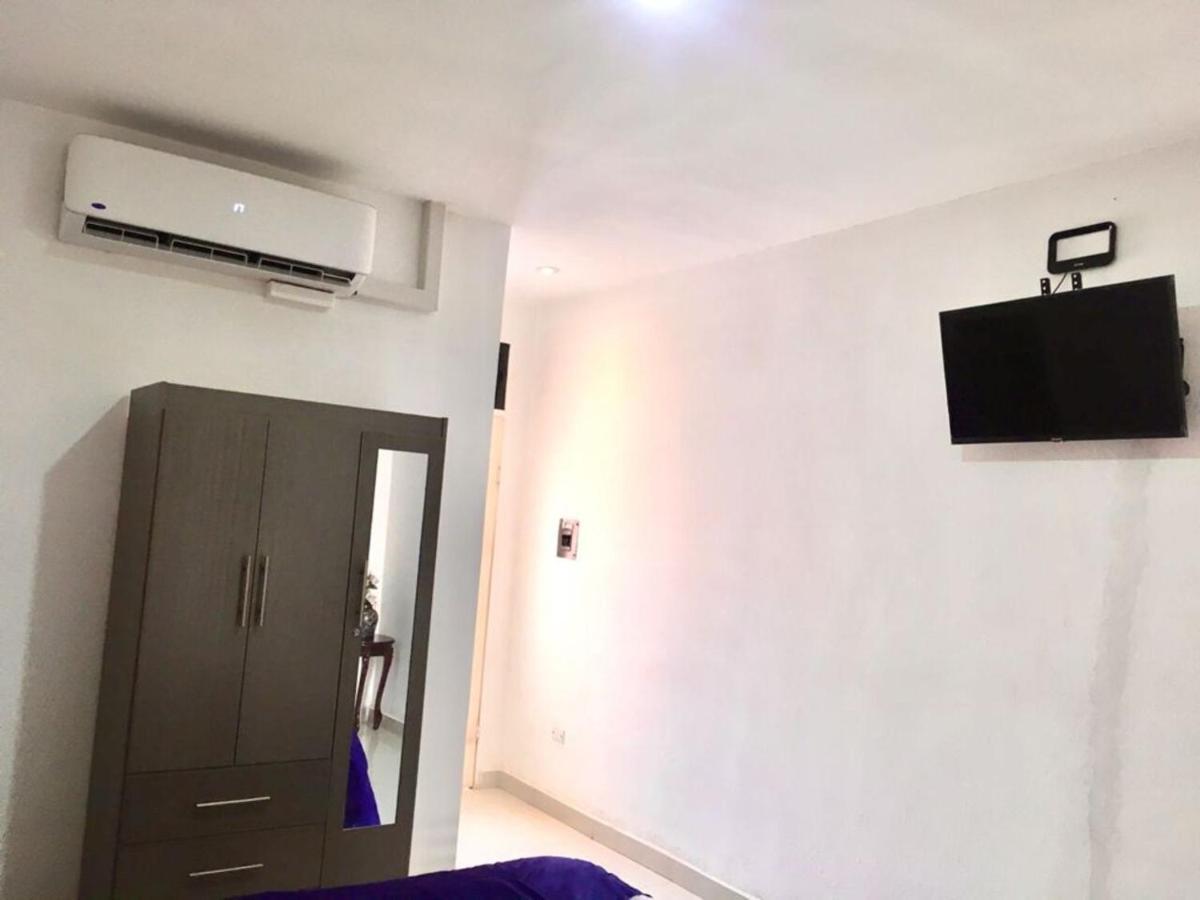 Suites Cervantes Чиуауа Экстерьер фото