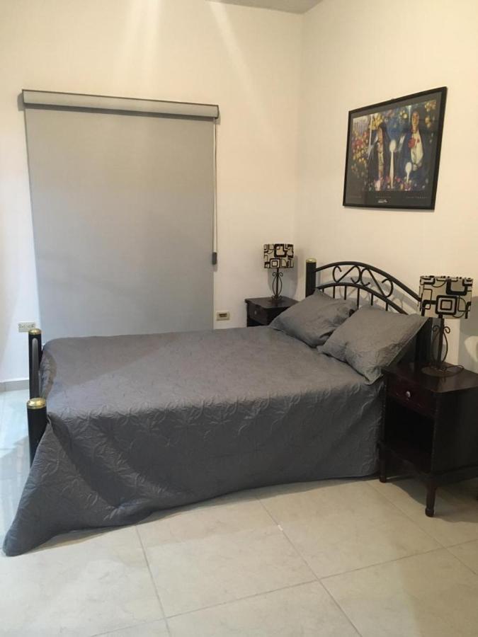 Suites Cervantes Чиуауа Экстерьер фото