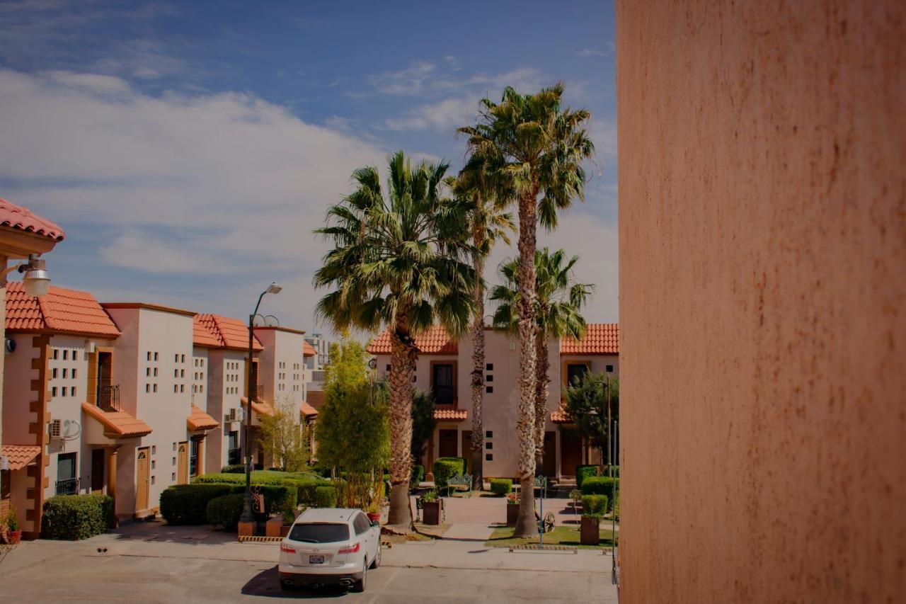 Suites Cervantes Чиуауа Экстерьер фото